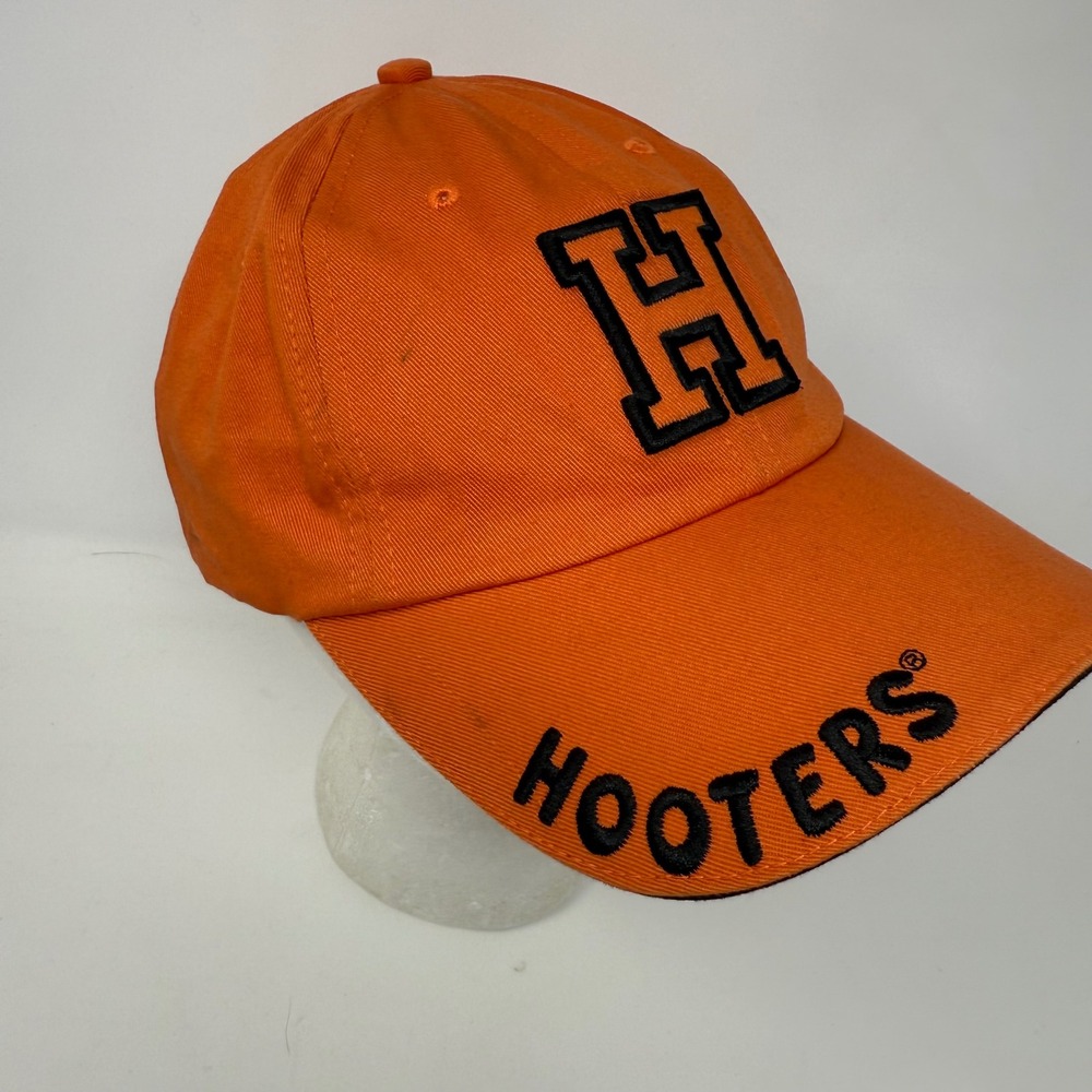 Hooters Restaurant Beaverton, OR Strap Back Baseball Hat Cap Adjustable‎ Orange